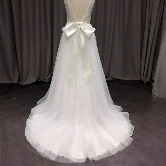 Custom made hand painted wedding dress - Picture 6 of 9